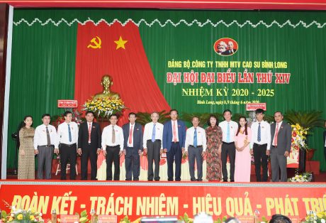 Đ/c Lê Văn Vui tái đắc cử Bí thư Đảng ủy Cao su Bình Long